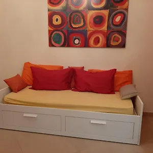 Chiara Home: Al Centro Di Appartamento Aeroporto di Catania Fontana Rossa